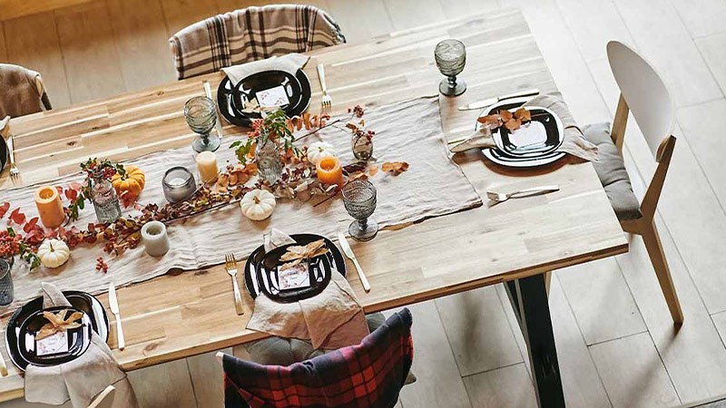 راحت‌ترین و ارزان‌ترین راهکارها برای تزیین میز ناهارخوری