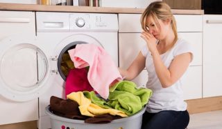 ۴ روش خانگی برای از بین بردن بوی حوله