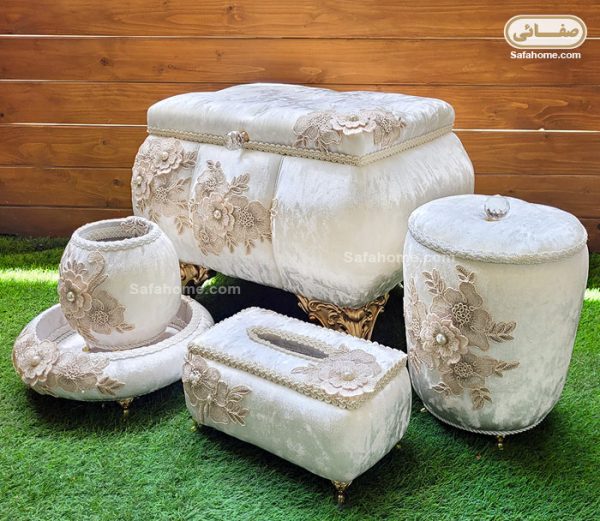 سرویس صندوقچه مخمل 5 تکه طرح گل برجسته کلارا شیری